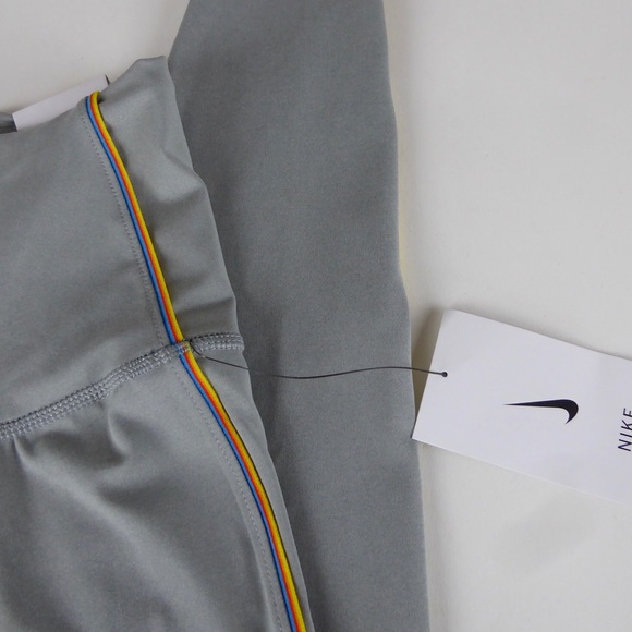 Nike Yoga High Rise Dri-Fit Training Tights Striped Side NWT w Pocket 7/8 Length - Picture 2 of 6